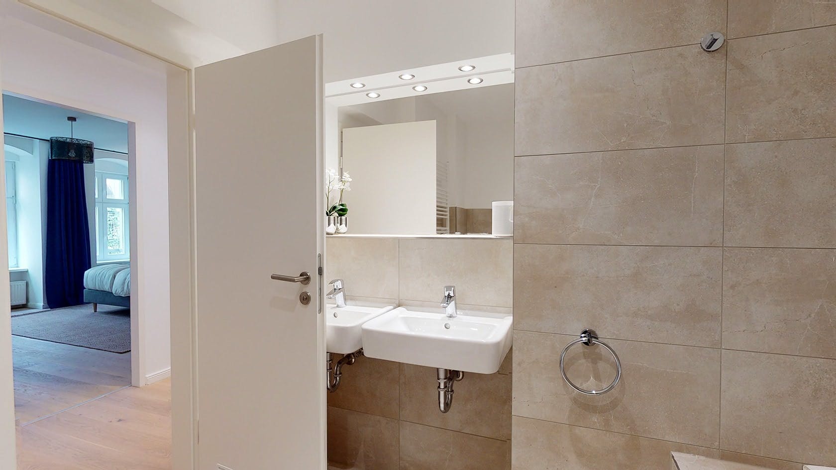 preview gallery tile