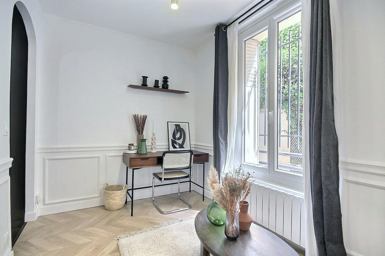 Apartment for rent for €1,208 per month in Paris, Passage Dumas