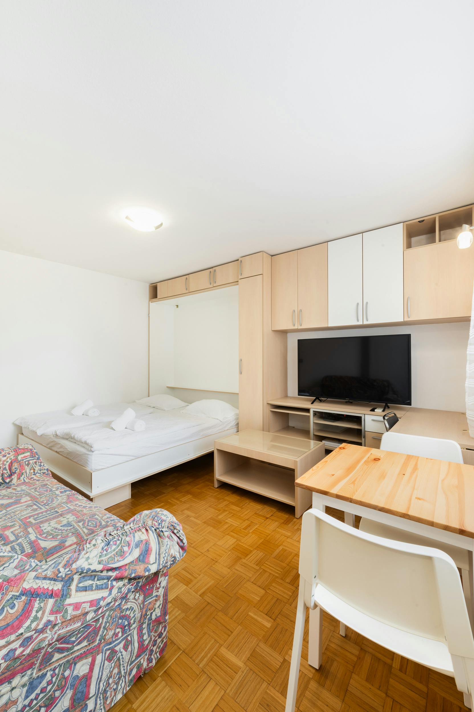 Студия сдается в аренду за 800 € в месяц в Ljubljana, Trg komandanta Staneta