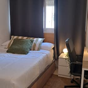 Private room for rent for €520 per month in Valencia, Avinguda del Primat Reig