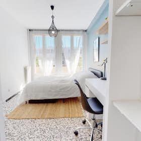 私人房间 正在以 €410 的月租出租，其位于 Avignon, Avenue de Tarascon