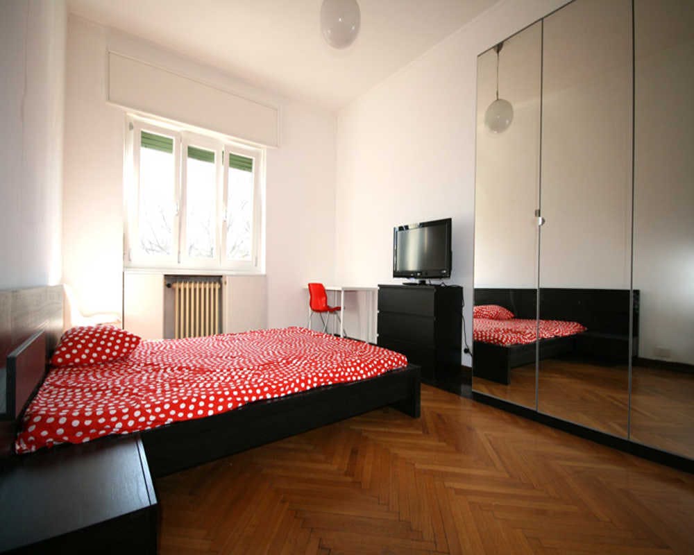 Viale Francesco Restelli, Milan preview