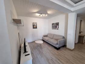 Mieszkanie do wynajęcia za 1313 € miesięcznie w mieście Gijón, Calle Avilés