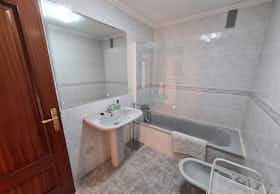 Apartamento para alugar por € 1.575 por mês em Gijón, Avenida del Príncipe de Asturias