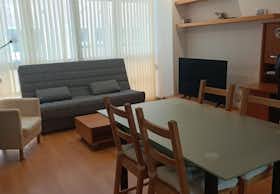 Apartamento para alugar por € 2.048 por mês em Castrillón, Calle Luis Hauzeur