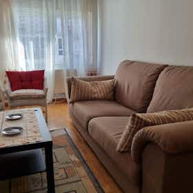 Lägenhet att hyra för 2 048 € i månaden i Oviedo, Calle Llano Ponte