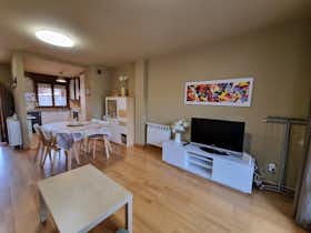 Apartament de închiriat pentru 2.048 EUR pe lună în Ribadesella, Carretera San Pedro