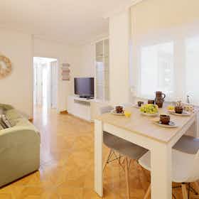 Lägenhet att hyra för 2 048 € i månaden i Jerez de la Frontera, Calle Playa de la Victoria