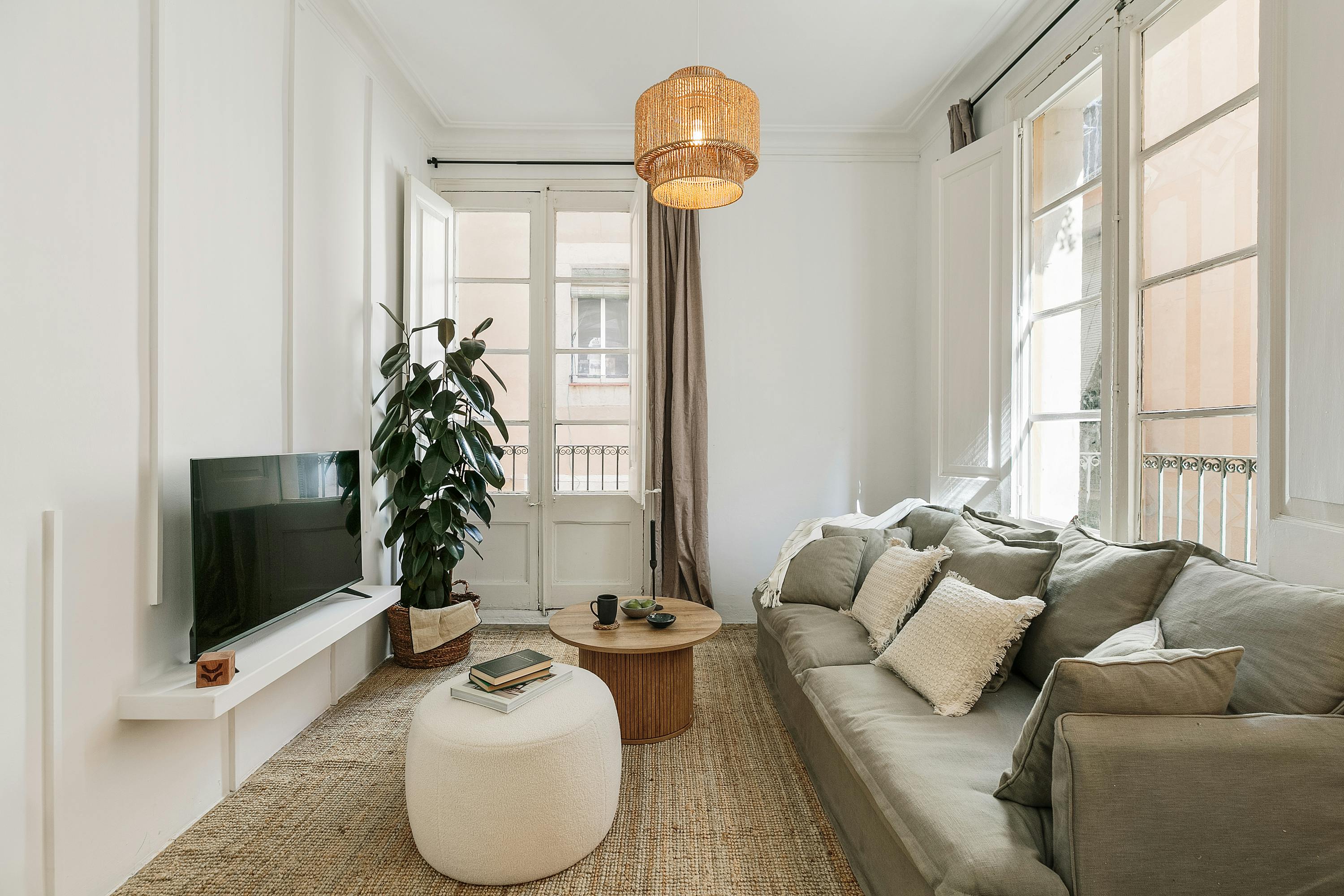 Apartment for rent for €1,794 per month in Barcelona, Carrer de la Victòria