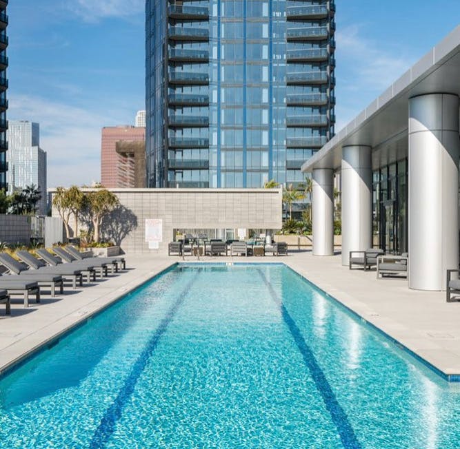 Apartment for rent for $5,300 per month in Los Angeles, S Figueroa St