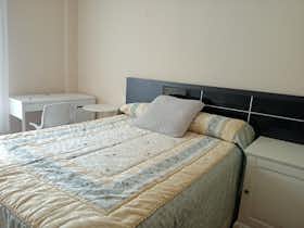 私人房间 正在以 €465 的月租出租，其位于 Getxo, Los Puentes kalea