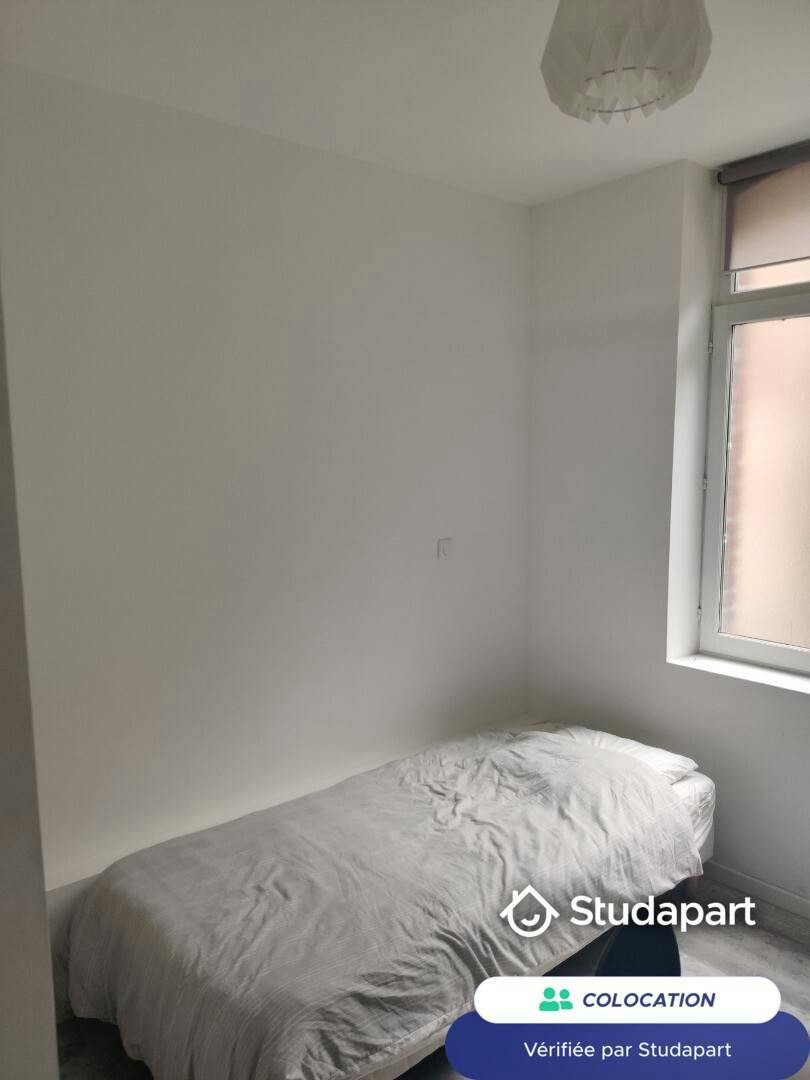 Cameră privată de închiriat pentru 380 EUR pe lună în Valenciennes, Rue du Quesnoy