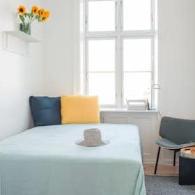 WG-Zimmer for rent for 8.729 DKK per month in Copenhagen, Frederiksberg Allé