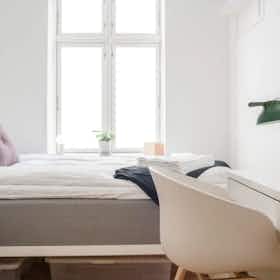 WG-Zimmer zu mieten für 1.152 € pro Monat in Copenhagen, Toldbodgade