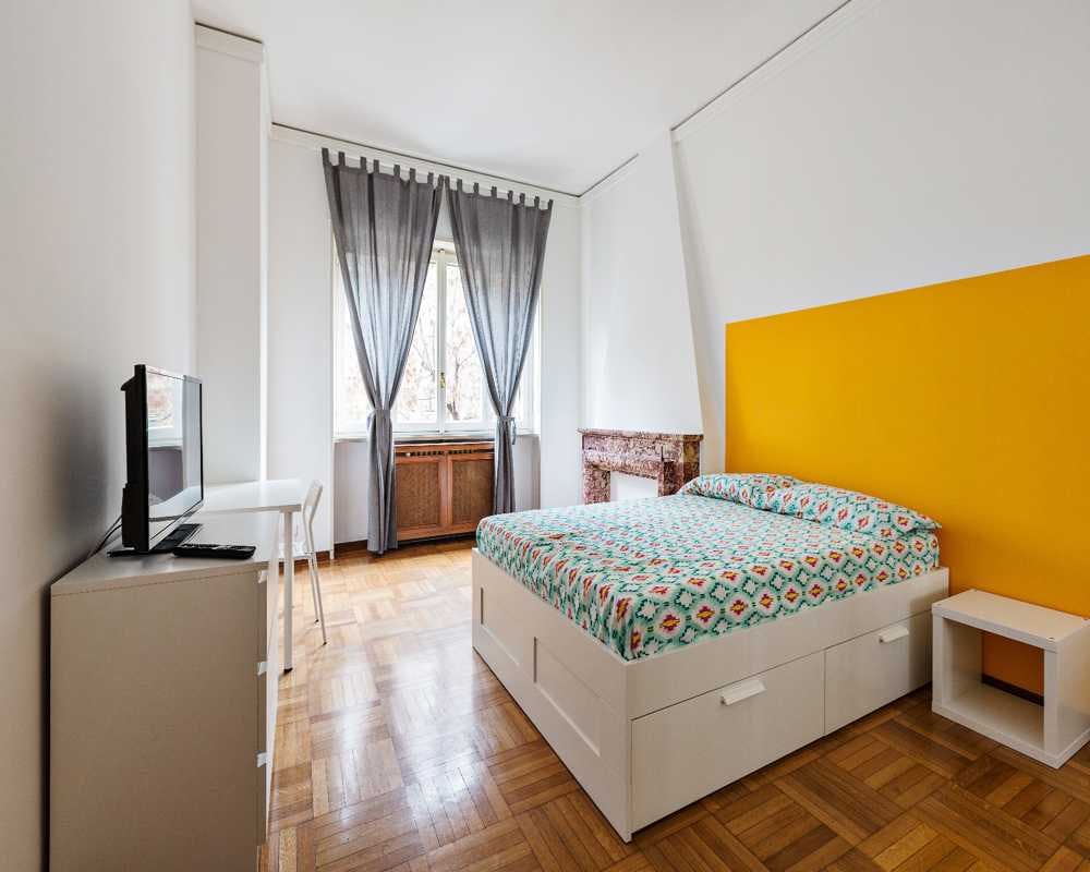 Private room in Viale Emilio Caldara, Milan (1424521) ROOM