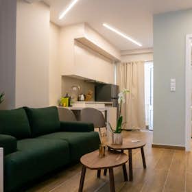 Studio for rent for €1,500 per month in Piraeus, Koletti