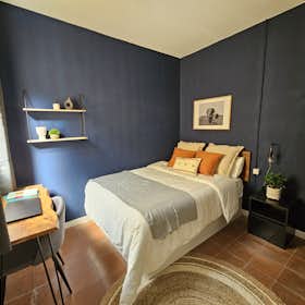 Private room for rent for €675 per month in Barcelona, Carrer d'Enric Granados
