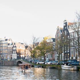 Apartment for rent for €5,950 per month in Amsterdam, Keizersgracht