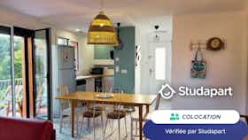 Private room for rent for €510 per month in Toulon, Chemin de la Beaucaire