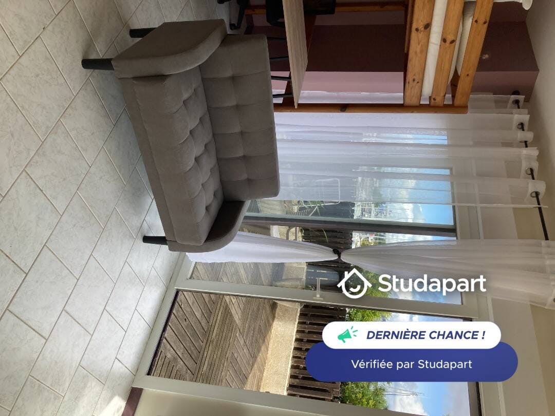 Apartment for rent for €620 per month in La Rochelle, Résidence du Pré