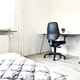 Private room for rent for €850 per month in Berlin, Lindauer Allee