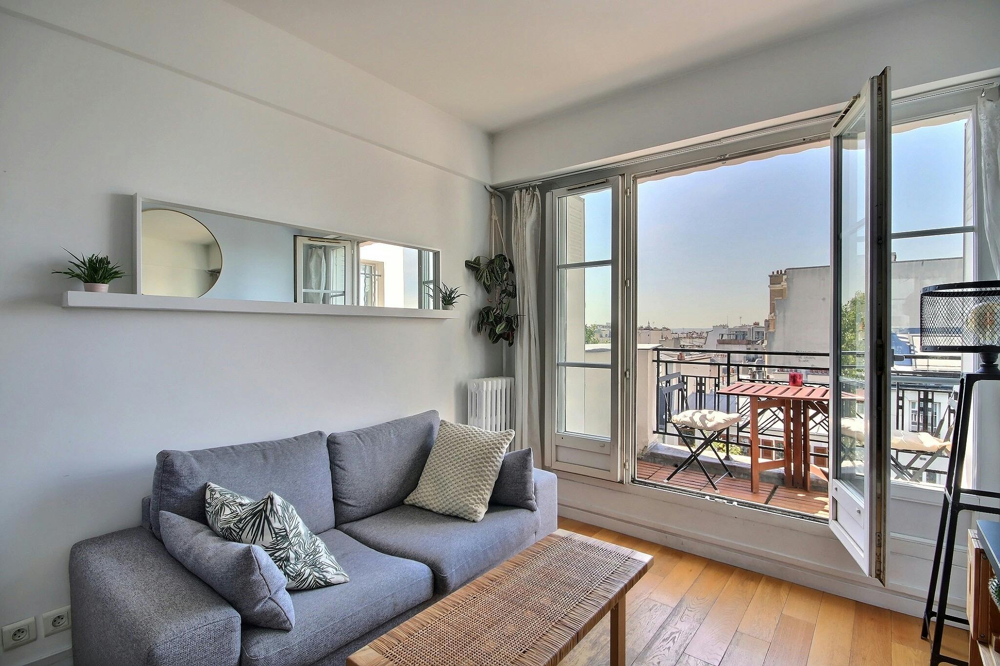 Avenue de Clichy, Paris preview