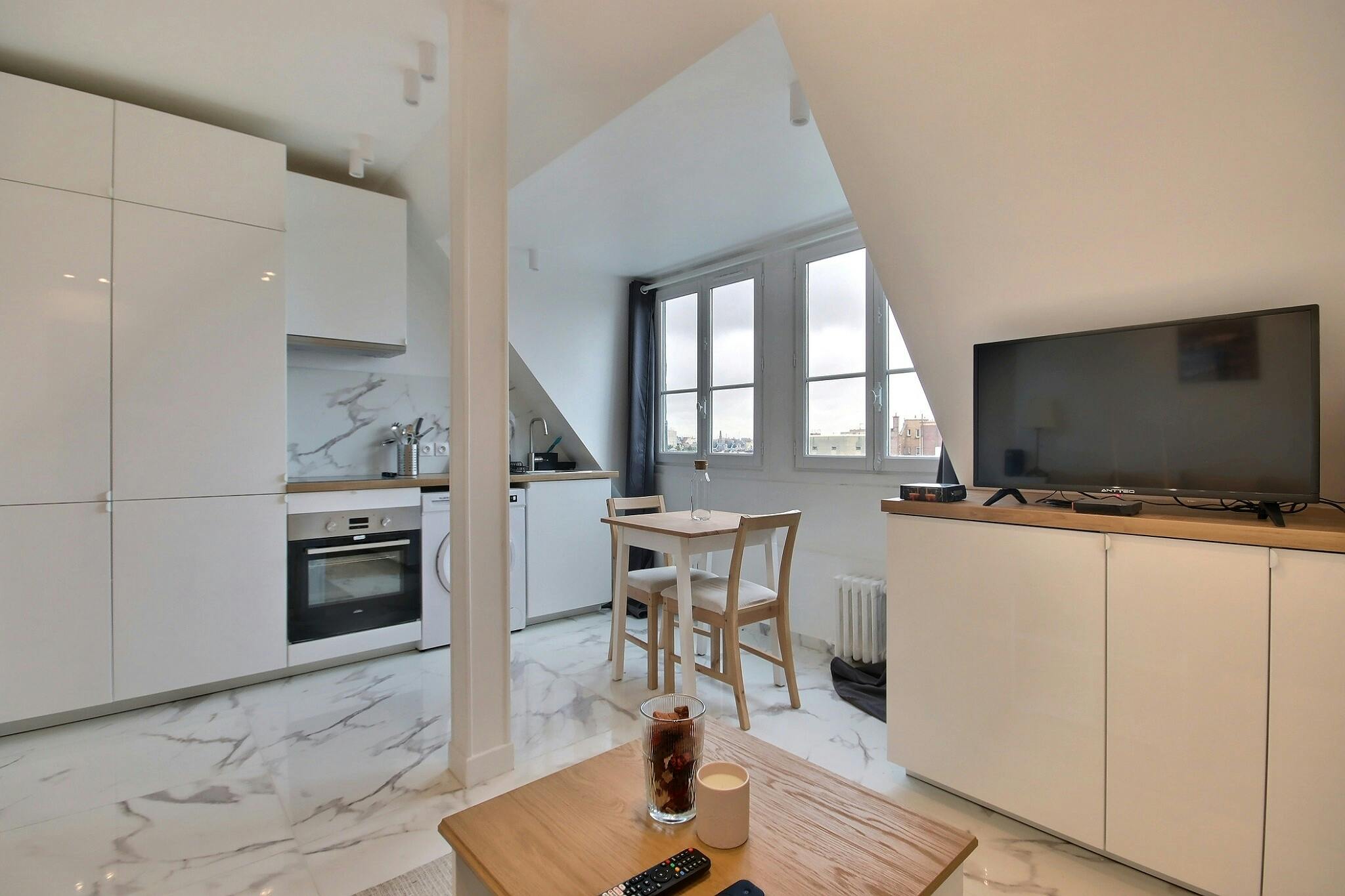 Studio à louer pour 1 579 €/mois à Neuilly-sur-Seine, Boulevard des Sablons