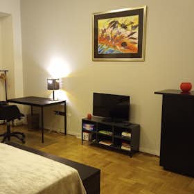 Apartment for rent for HUF 386,267 per month in Budapest, Károly körút
