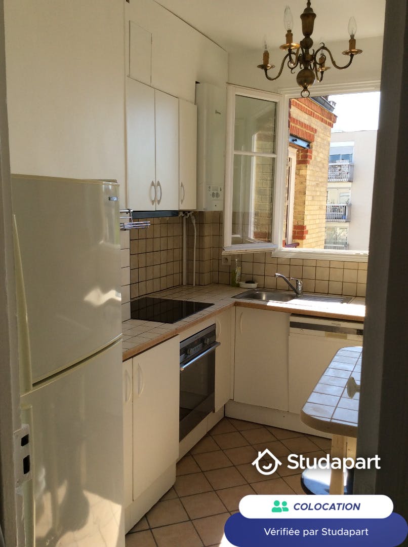 Private room for rent for €800 per month in Courbevoie, Boulevard de Verdun
