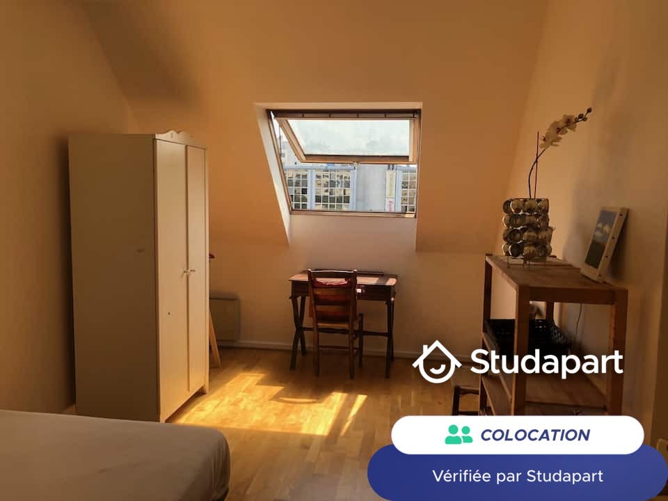 Private room for rent for €700 per month in Noisy-le-Grand, Clos des Cascades