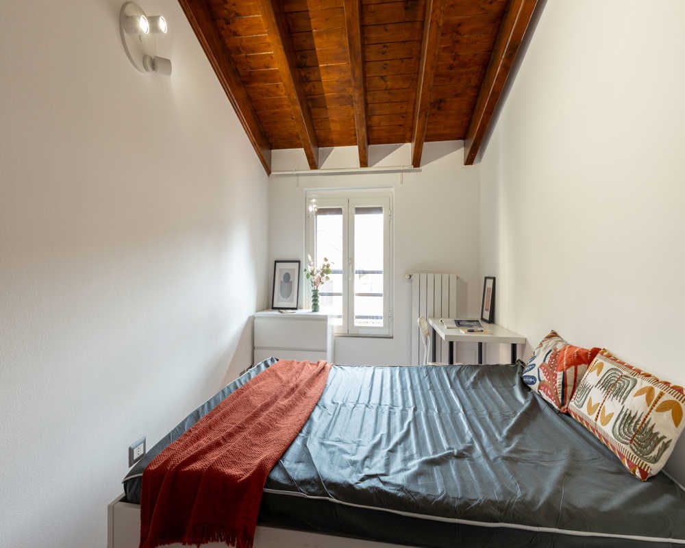 Via Jacopo della Quercia, Milan preview