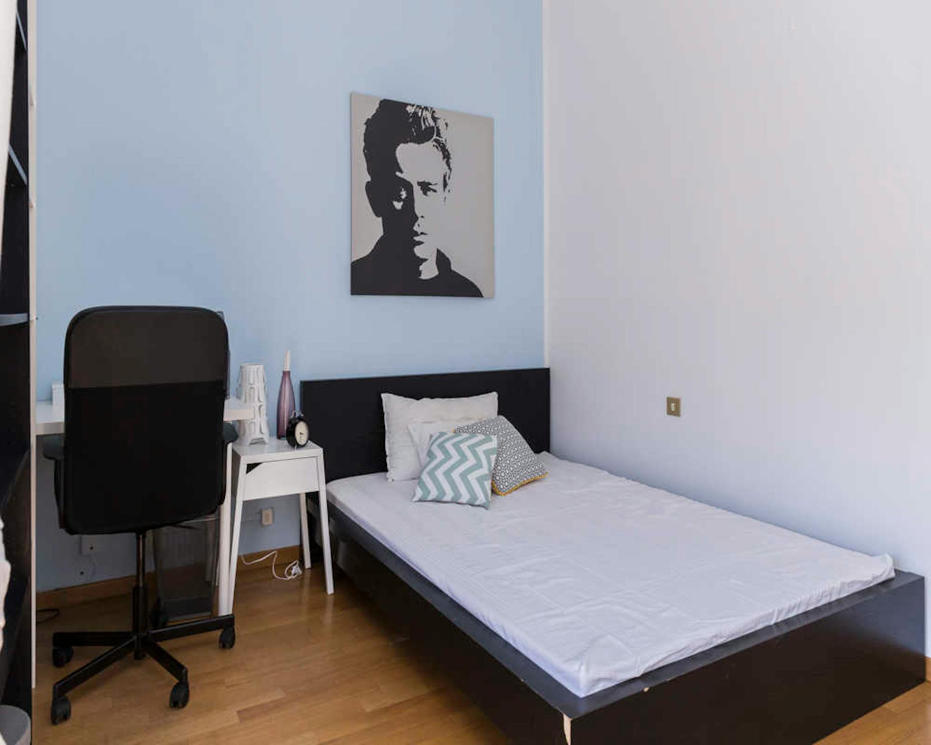 Via Volterra, Milan preview