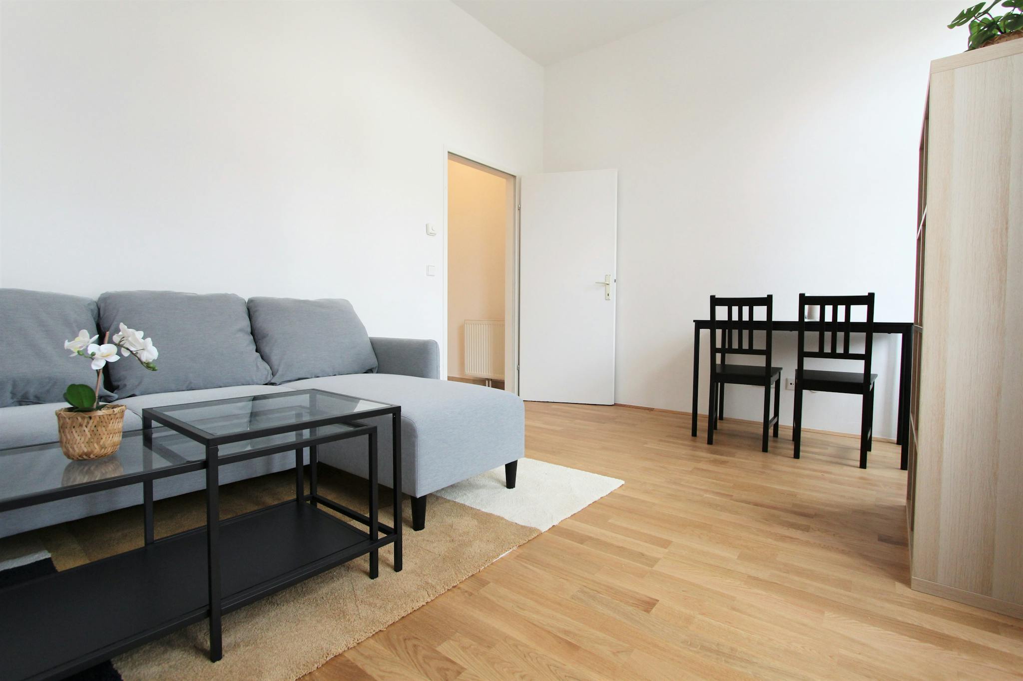 Lerchenfelder Gürtel, Vienna preview