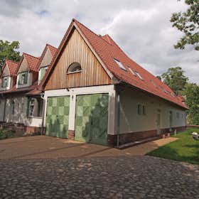 Квартира сдается в аренду за 2 900 € в месяц в Rüdnitz, Hellmühler Weg