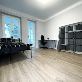 Private room for rent for €1,099 per month in Berlin, Herrenhausstraße