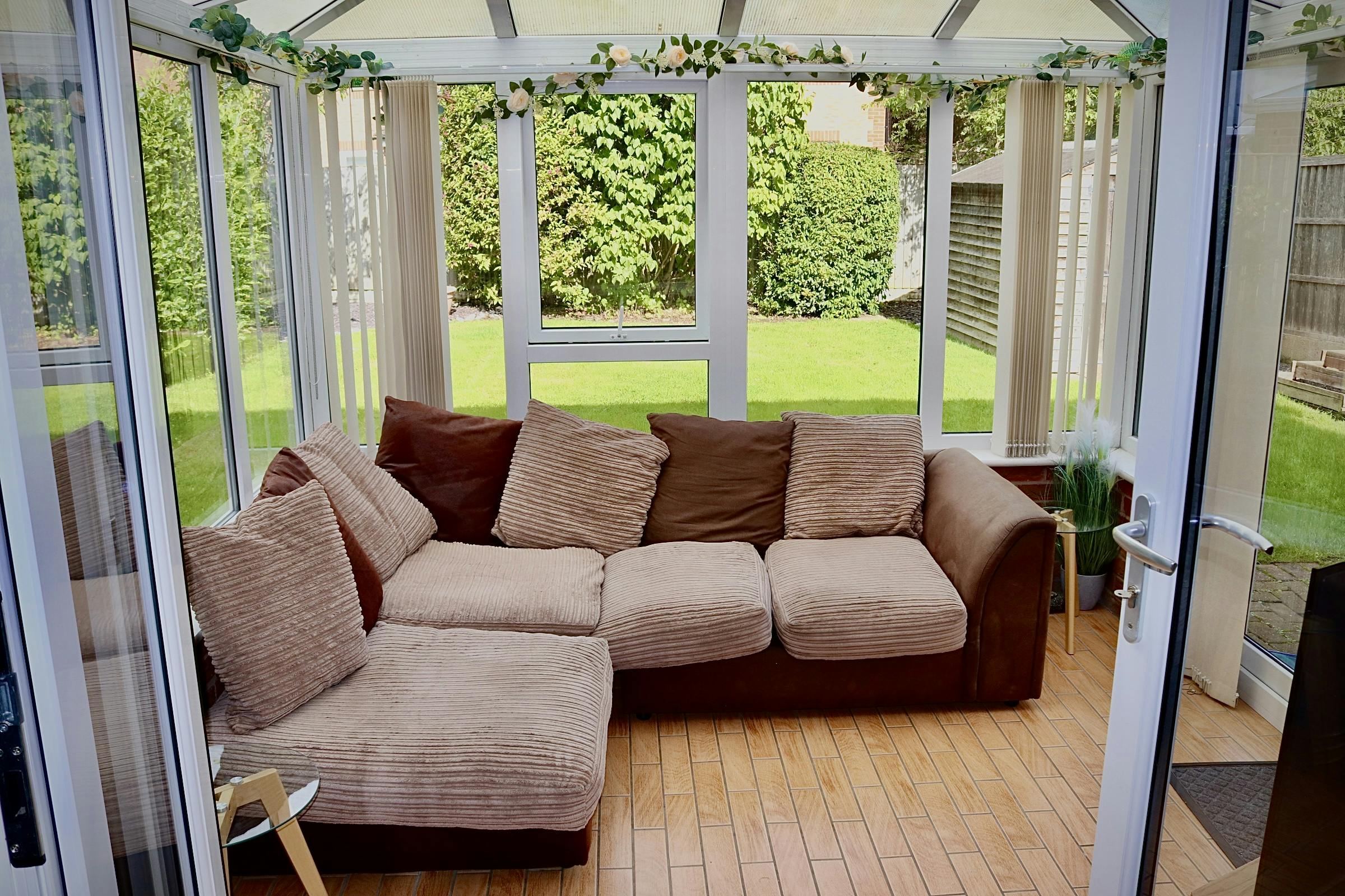 Casa en alquiler por 3250 GBP al mes en Derby, Colwell Drive