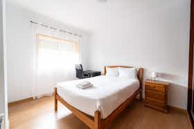 Отдельная комната сдается в аренду за 435 € в месяц в Braga, Rua Padre António Vieira