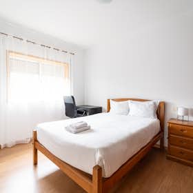 Отдельная комната сдается в аренду за 410 € в месяц в Braga, Rua Padre António Vieira