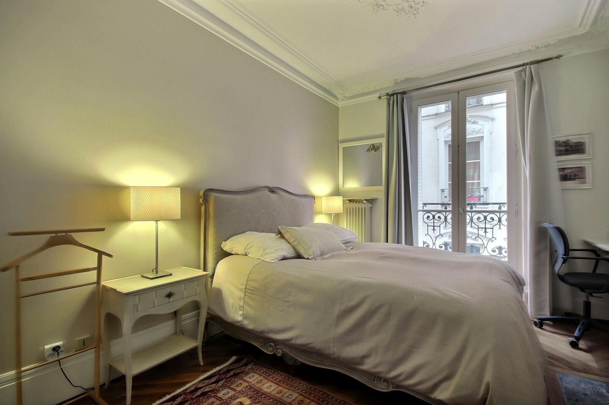 1-Bedroom Apartment in Rue Jean du Bellay, Paris (1426305) ROOM