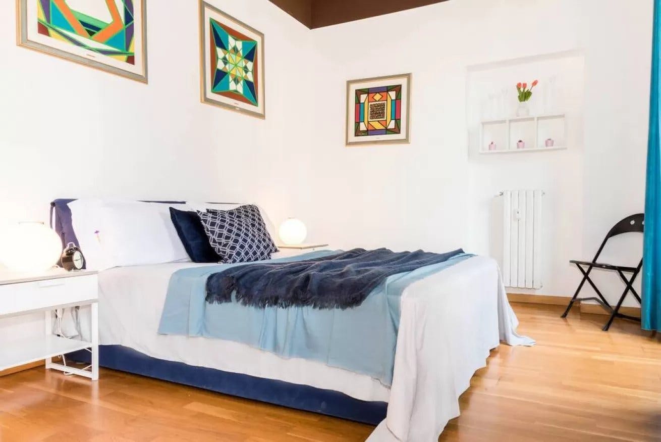 Via Giuseppe Mazzini, Milan