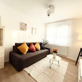 Appartement te huur voor € 1.250 per maand in Stuttgart, Böblinger Straße