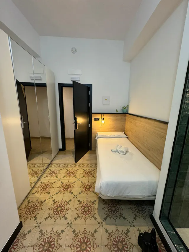 Private room in Calle de Caracas, Madrid (1426428) room image 2