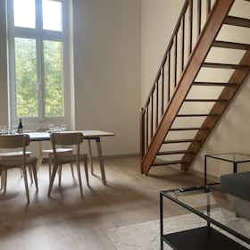 Wohnung zu mieten für 1.400 € pro Monat in Lyon, Rue Smith