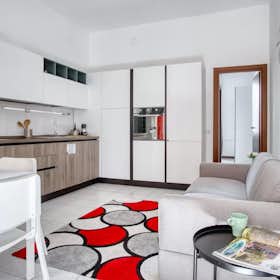 Apartment for rent for €1,000 per month in Milan, Via Pietro Borsieri