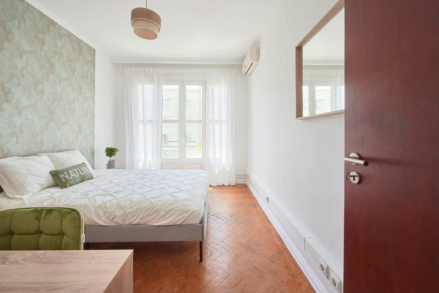 Rua Castilho, Lisbon preview