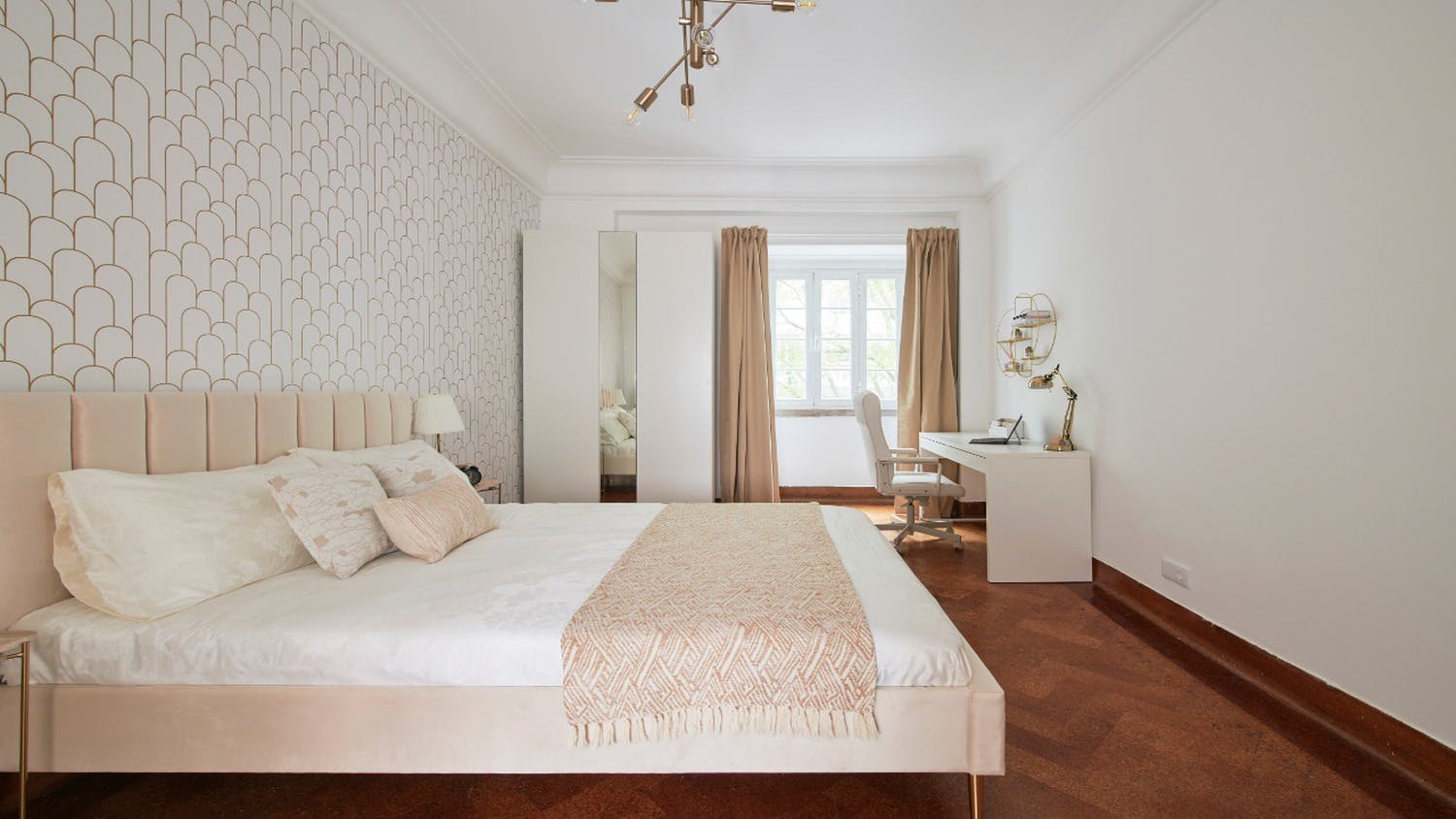 Avenida Luís Bívar, Lisbon preview