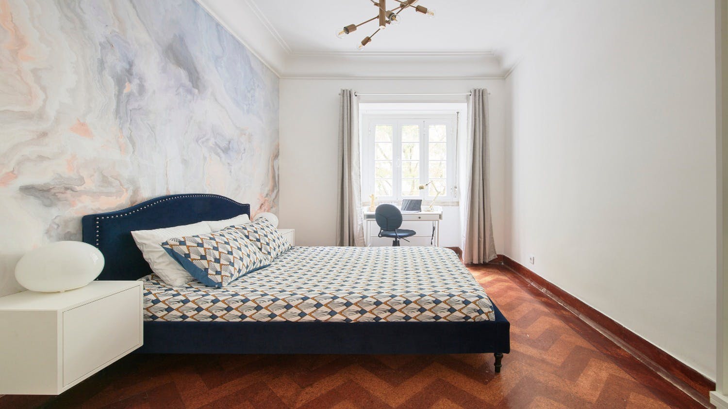 Avenida Luís Bívar, Lisbon preview