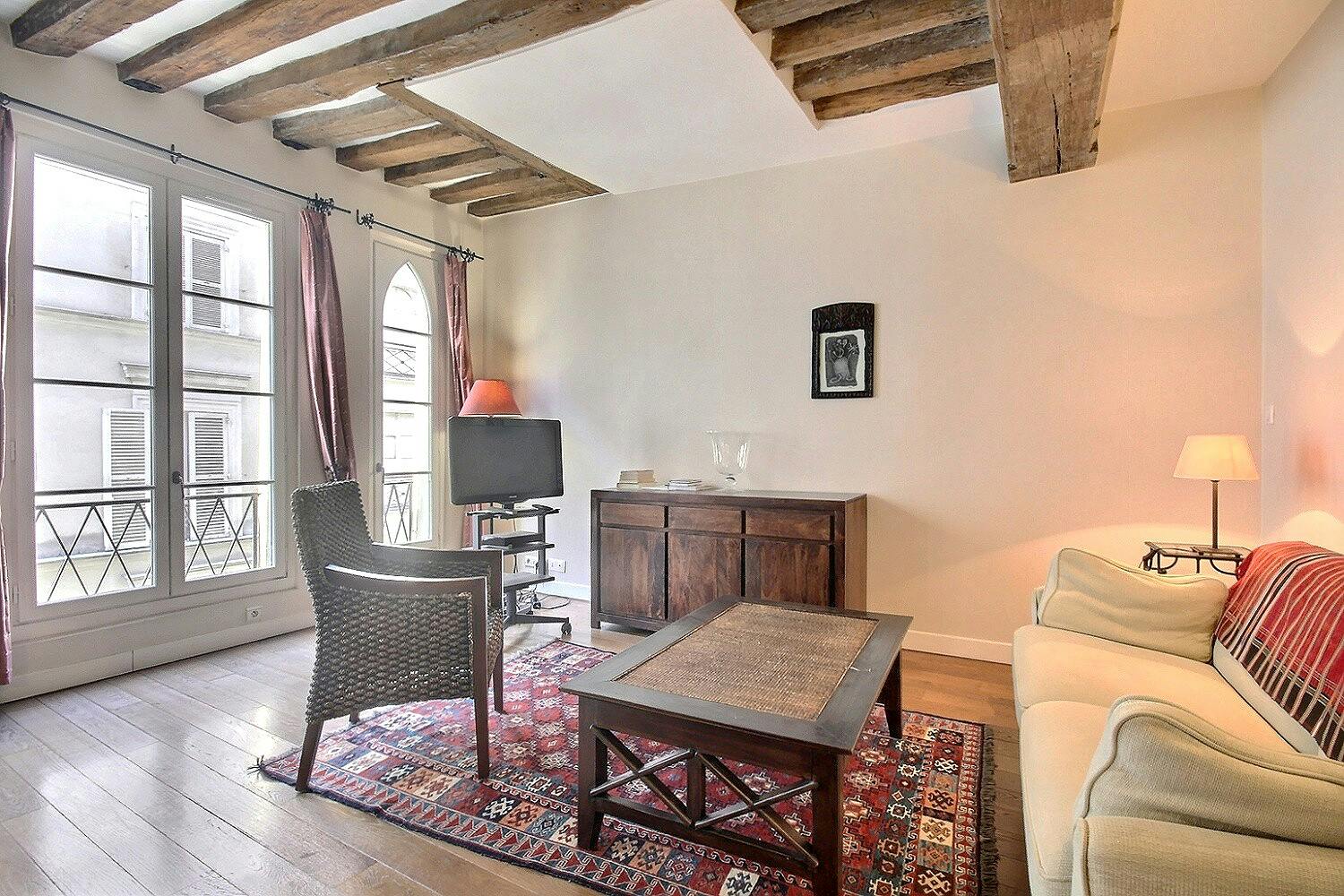 Appartement – Paris, Les Halles - Plus