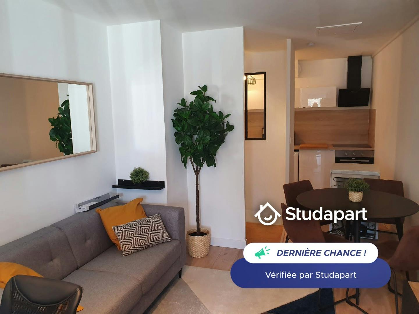 Apartment for rent for €994 per month in Nantes, Boulevard du Petit Port