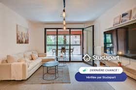 Casa para alugar por € 2.300 por mês em Aix-en-Provence, Boulevard Ferdinand de Lesseps